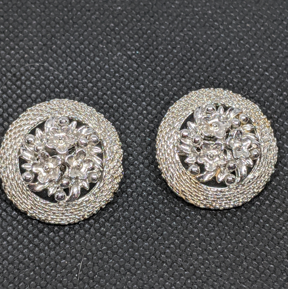 Mid-century vintage Corocraft clip on earrings